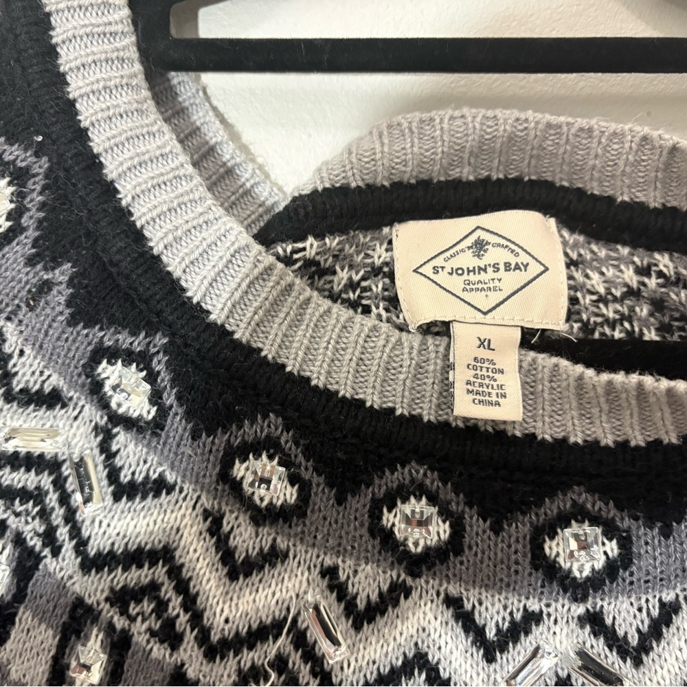 St. John's Bay Cream and Gray Knit Sweater - Picture 5 of 8